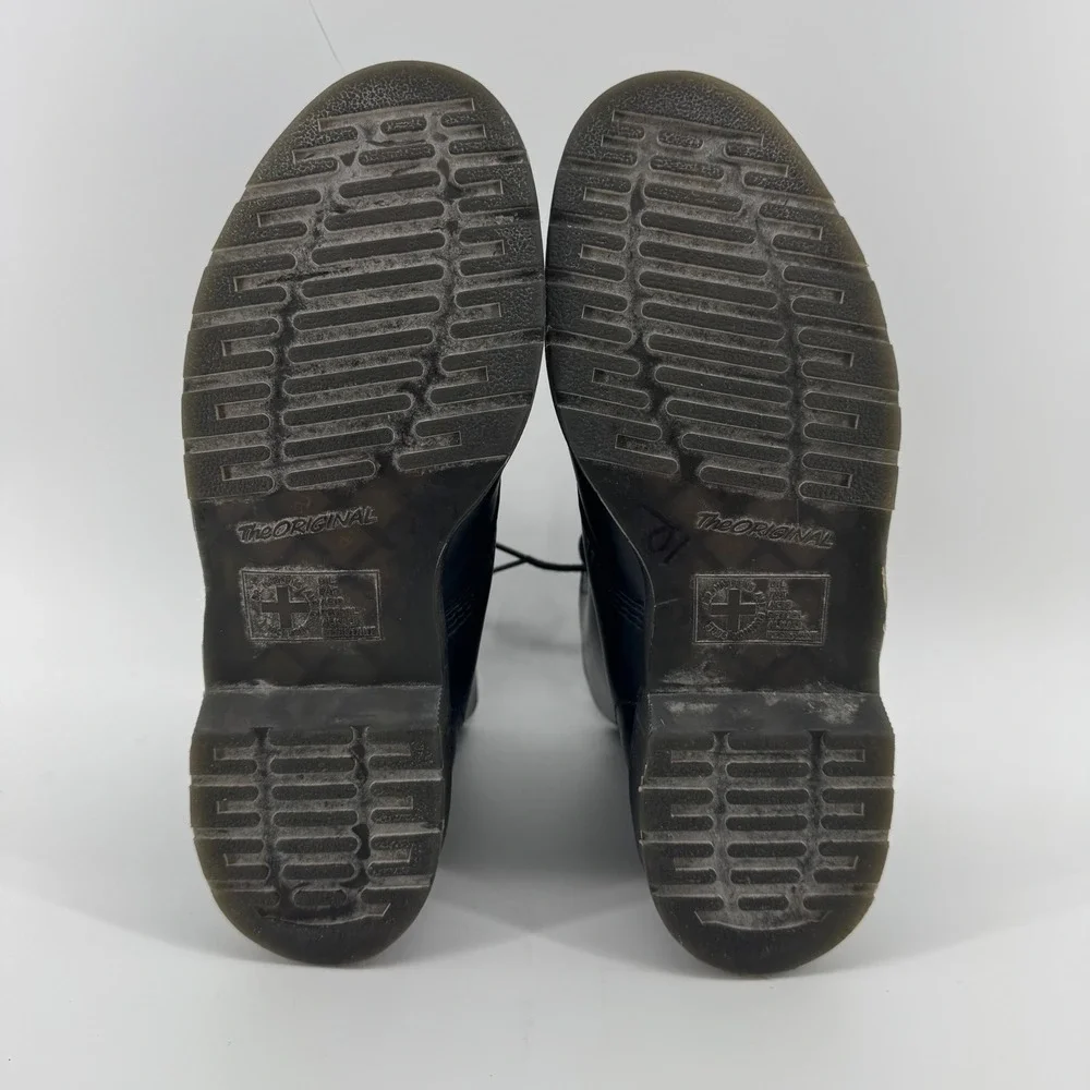Dr. Martens Pascal Black Leather Combat Boots Mens 9 US 8 UK 42 EU AirWair Sole
